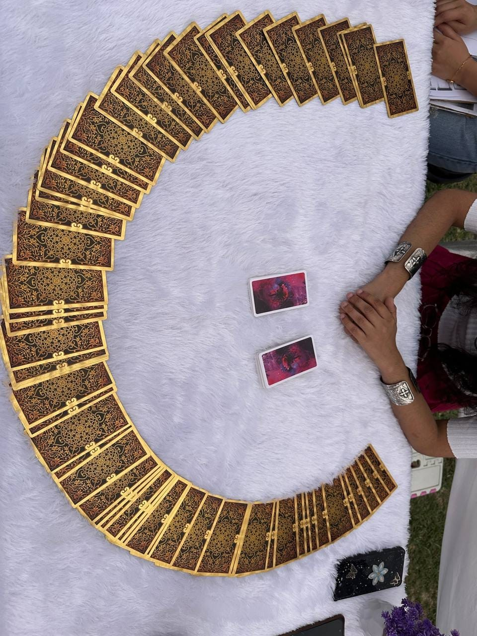 Tarot table detail